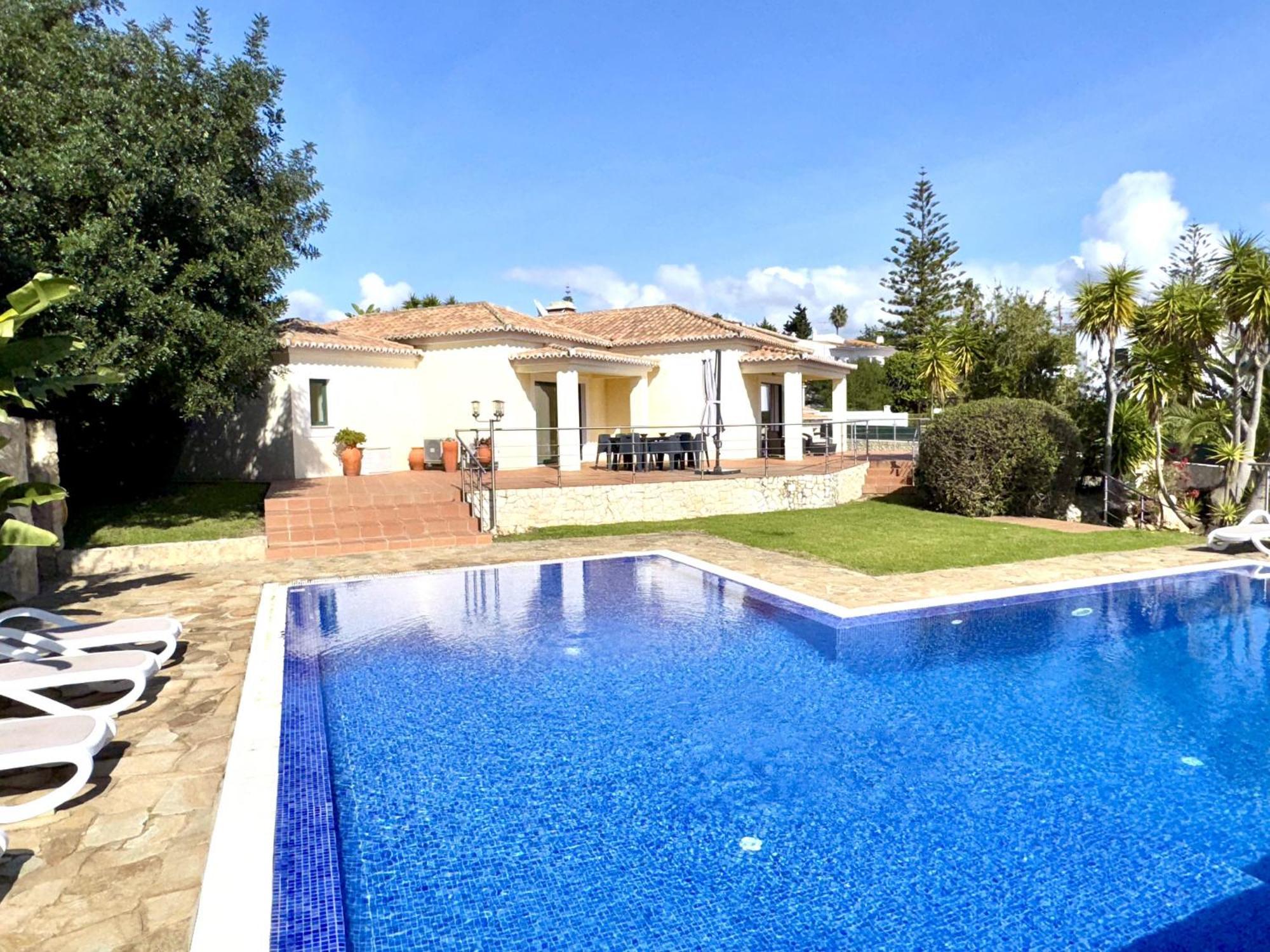 Casa Pondiki *